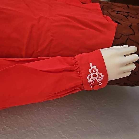 Vtg BOB MACKIE red embroidered floral peekaboo cutout silk Valentine's Blouse - Picture 7 of 9